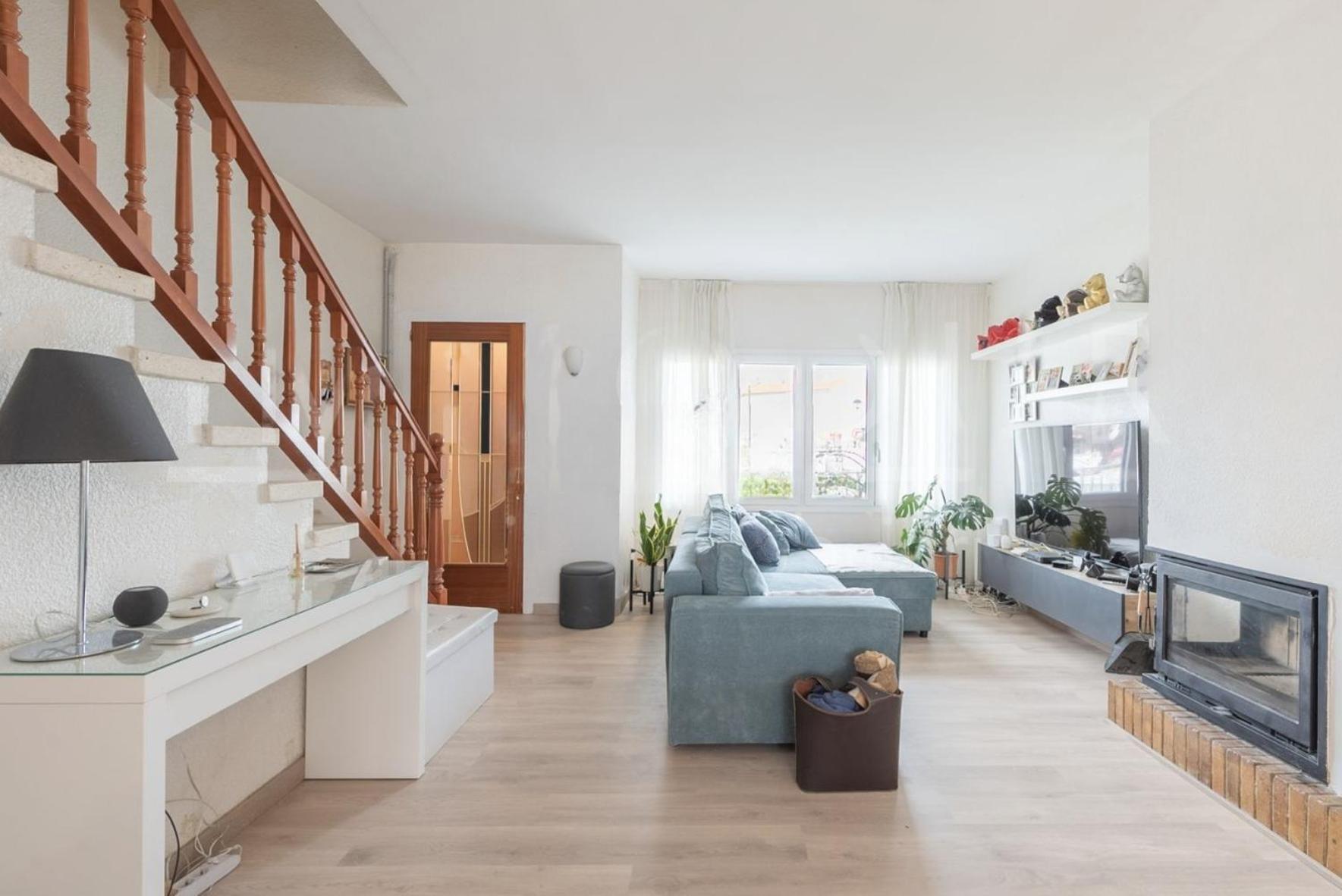 فندق Casa Compartida Con Huespedes La Creu كوماروغا المظهر الخارجي الصورة